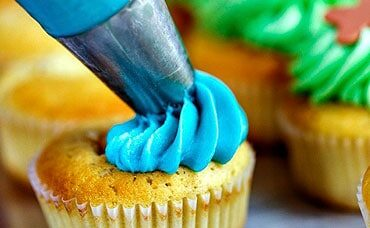 Vanilla Cupcakes - Image 3
